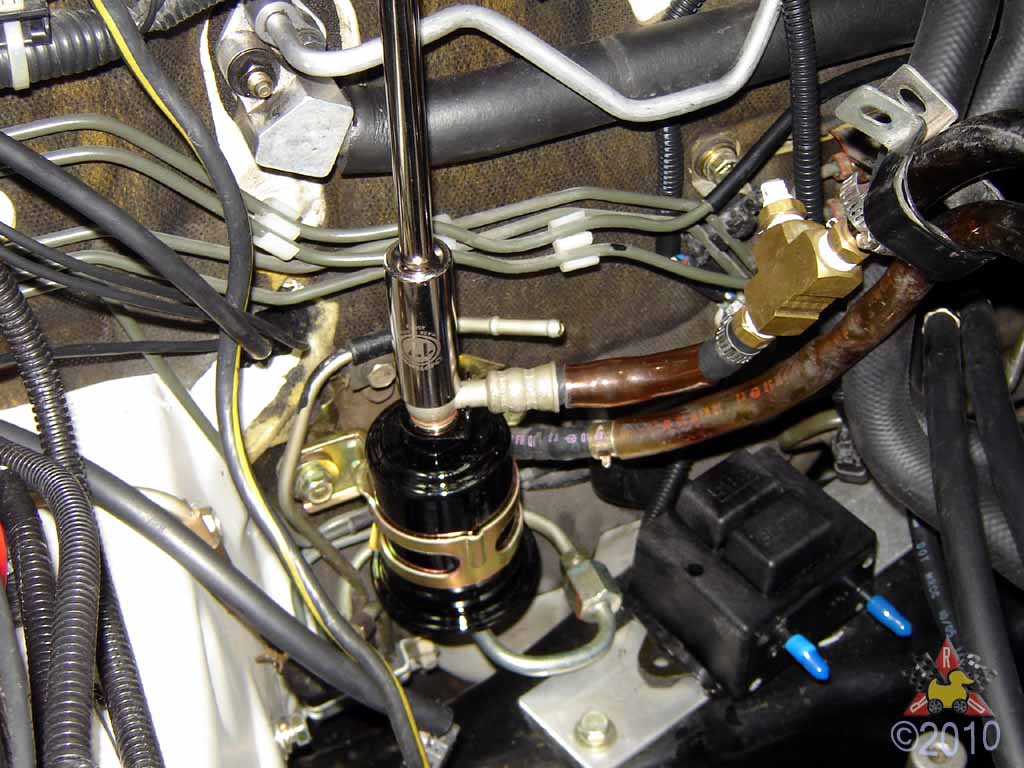 1995 3000GT VR4 Fuel Pressure Sensor Installation Via Fuel Filter